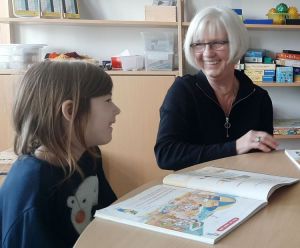 Gabriele Zawadil an der Grundschule Hochstadt am Main